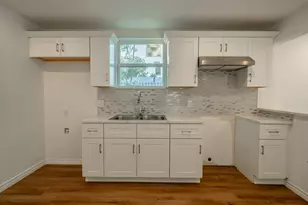 3412 E Illinois Ave, Dallas, TX 75216 - Photo 9