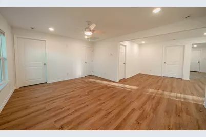 3412 E Illinois Avenue, Dallas, TX 75216 - Photo 31