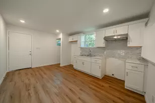 3412 E Illinois Ave, Dallas, TX 75216 - Photo 11