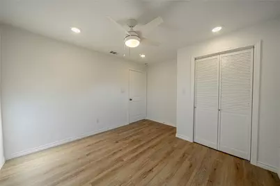 3412 E Illinois Avenue, Dallas, TX 75216 - Photo 33