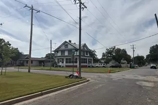 1407 Pidcoke St, Gatesville, TX 76528 - Photo 17