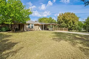 1312 Robyn Rd, Azle, TX 76020 - Photo 1