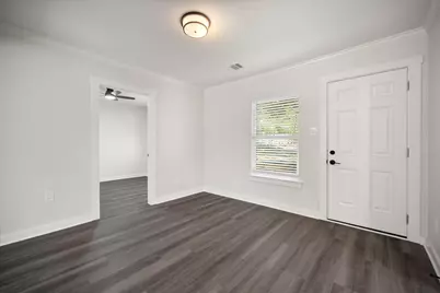 3824 Stuart Drive, Fort Worth, TX 76110 - Photo 9