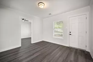 3824 Stuart Dr, Fort Worth, TX 76110 - Photo 9