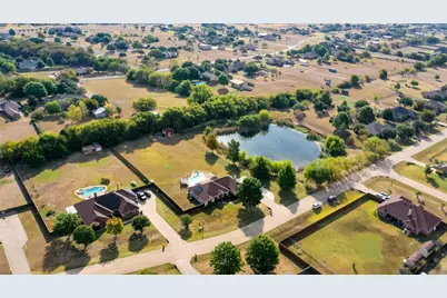 300 Springfield Lane, Glenn Heights, TX 75154 - Photo 25