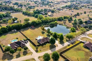 300 Springfield Ln, Red Oak, TX 75154 - Photo 25