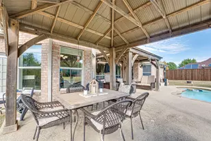 300 Springfield Ln, Red Oak, TX 75154 - Photo 23