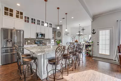 300 Springfield Lane, Red Oak, TX 75154 - Photo 7