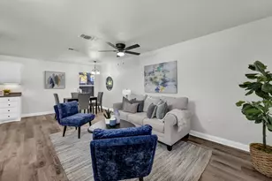 4310 Lucero Dr, Granbury, TX 76048 - Photo 5