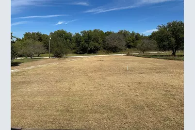 912 Partridge Court, Granbury, TX 76049 - Photo 3