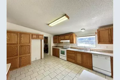 912 Partridge Court, Granbury, TX 76049 - Photo 9