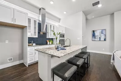 5810 Bryan Parkway #100, Dallas, TX 75206 - Photo 11