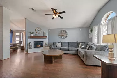 5603 Alicante Drive, Arlington, TX 76017 - Photo 1