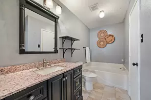 5603 Alicante Dr, Arlington, TX 76017 - Photo 17