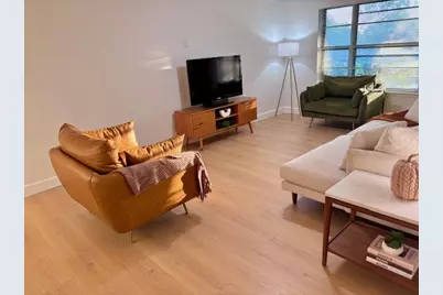 710 Bunny Rabbit, Athens, TX 75751 - Photo 3