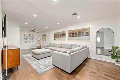 2302 11th Street, Brownwood, TX 76801 - Photo 3