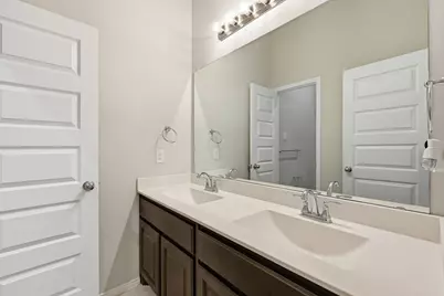 1204 Queens Brook Lane, Fort Worth, TX 76140 - Photo 17