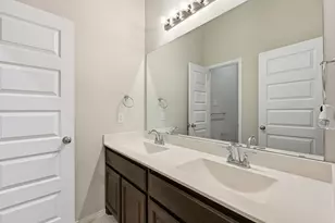 1204 Queens Brook Ln, Fort Worth, TX 76140 - Photo 17