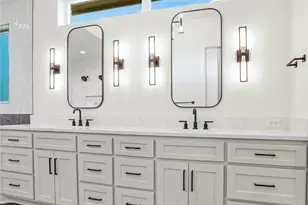 2012 Skylane Dr, Granbury, TX 76049 - Photo 21