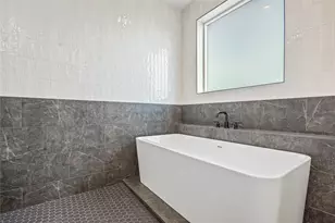 2012 Skylane Dr, Granbury, TX 76049 - Photo 23