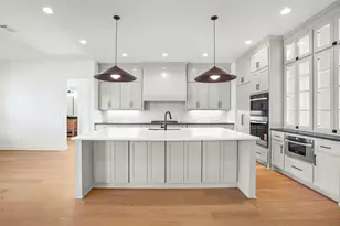 2012 Skylane Dr, Granbury, TX 76049 - Photo 9