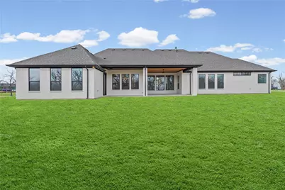 2012 Skylane Drive, Granbury, TX 76049 - Photo 37