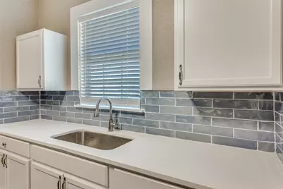 2814 NW 20th Street, Fort Worth, TX 76106 - Photo 9