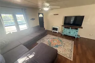 511 W Navasota St, Groesbeck, TX 76642 - Photo 3