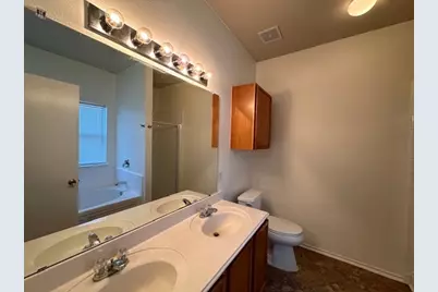 8404 Autumn Creek Trail, Fort Worth, TX 76134 - Photo 9