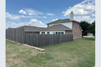 8404 Autumn Creek Trail, Fort Worth, TX 76134 - Photo 17