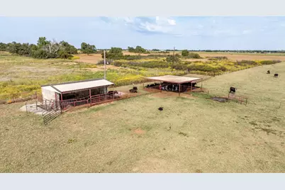 9651 County Road 99 S, Vernon, TX 76384 - Photo 37