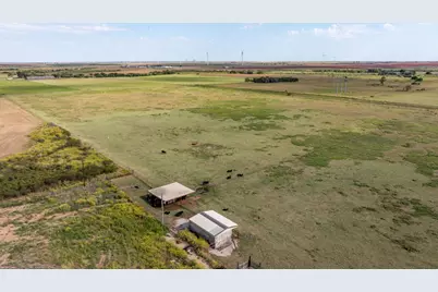 9651 County Road 99 S, Vernon, TX 76384 - Photo 39