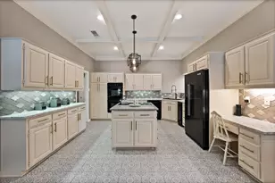 2907 Arbor Oaks Dr, Arlington, TX 76006 - Photo 5