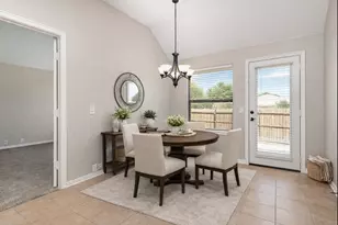 724 Candle Meadow Blvd, DeSoto, TX 75115 - Photo 3