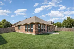 724 Candle Meadow Blvd, DeSoto, TX 75115 - Photo 9