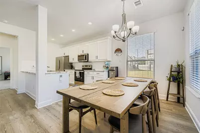 6811 Joelene Rae Drive, Arlington, TX 76001 - Photo 7