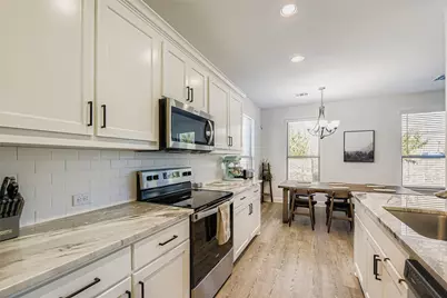 6811 Joelene Rae Drive, Arlington, TX 76001 - Photo 11