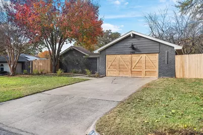 7105 Briardale Drive, North Richland Hills, TX 76182 - Photo 5