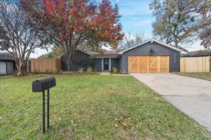 7105 Briardale Dr, North Richland Hills, TX 76182 - Photo 1