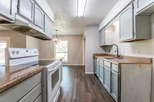 1108 Briar Ct, Benbrook, TX 76126 - Photo 11