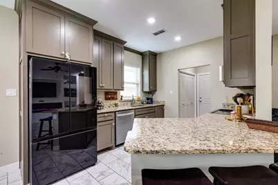 206 Willowbrook Avenue, Tyler, TX 75702 - Photo 9