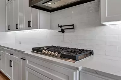 413 Venadito Drive, Godley, TX 76044 - Photo 17