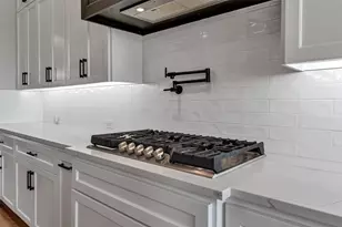 413 Venadito Dr, Godley, TX 76044 - Photo 17