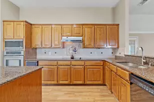 3805 Aqua Vista Ct, Granbury, TX 76049 - Photo 11