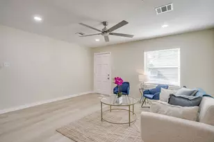 1320 Wayne St, Haltom City, TX 76117 - Photo 7