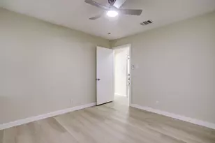 1320 Wayne St, Haltom City, TX 76117 - Photo 33