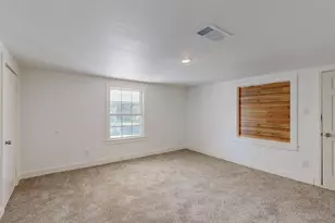 409 W Main St, Whitesboro, TX 76273 - Photo 15