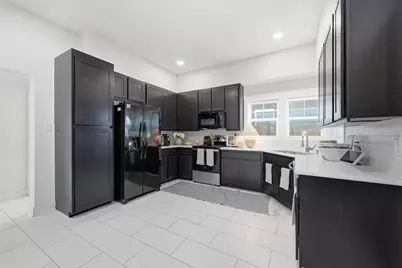 704 W Hull Street, Denison, TX 75020 - Photo 9