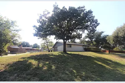 2922 Ashglen Drive, Garland, TX 75043 - Photo 31