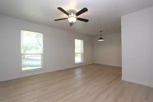 2922 Ashglen Dr, Garland, TX 75043 - Photo 17